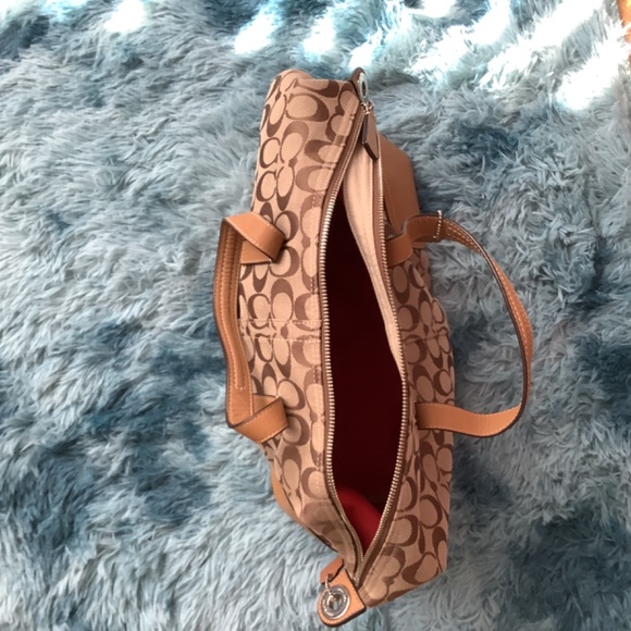 Coach Bag - Picture 3 of 4